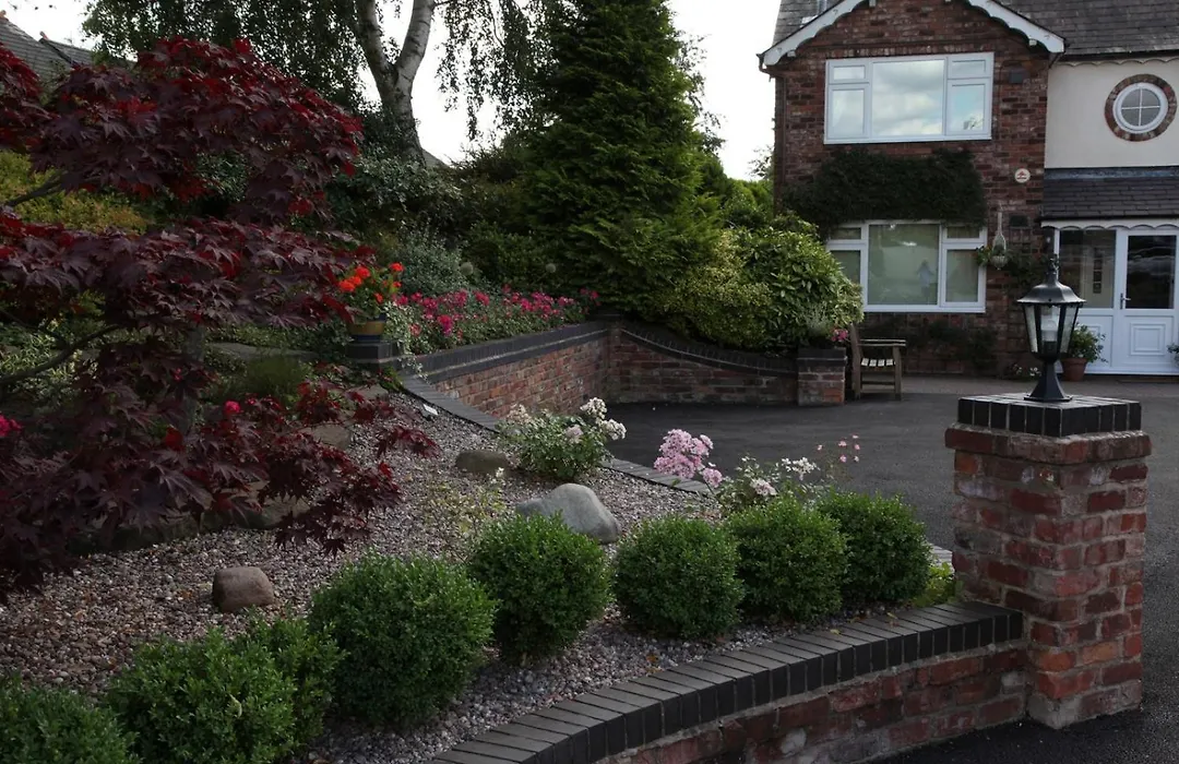 The Hinton Guest House-1